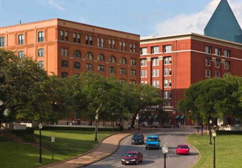 Courtyard By Marriott Dallas Arlington Entertainment District Εξωτερικό φωτογραφία